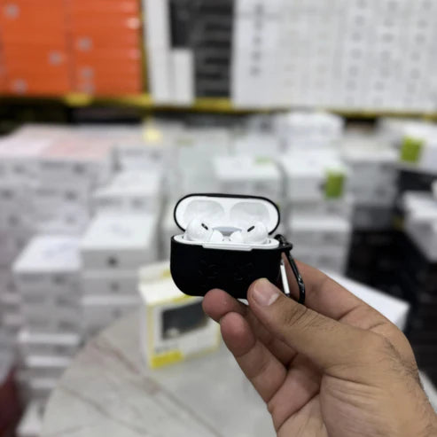 Made in Japan Airpods Pro⚡(2nd generation) with MagSafe Charging Case (USB‑C) With Active ANC and Free Silicon Case