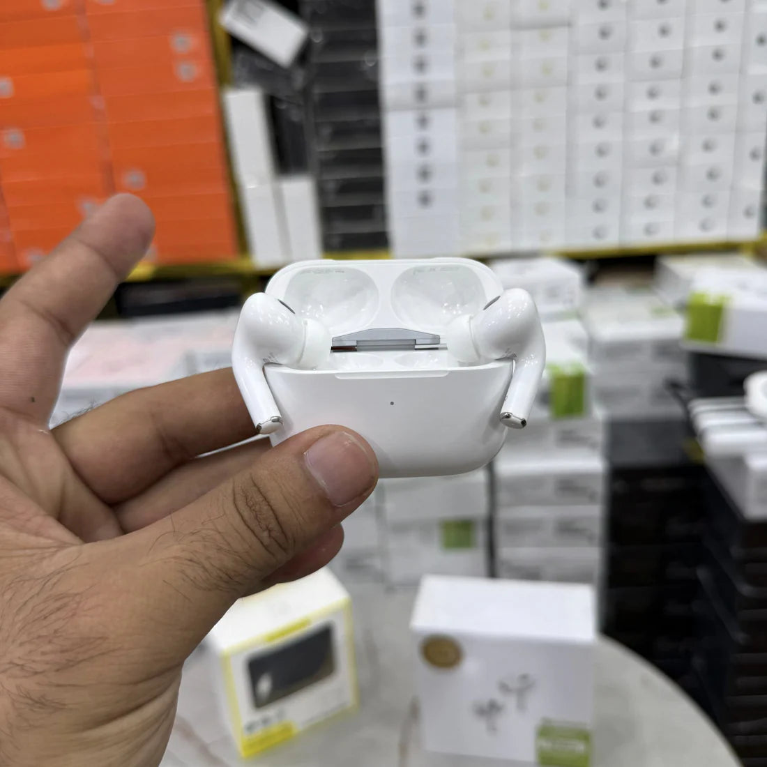 Made in Japan Airpods Pro⚡(2nd generation) with MagSafe Charging Case (USB‑C) With Active ANC and Free Silicon Case